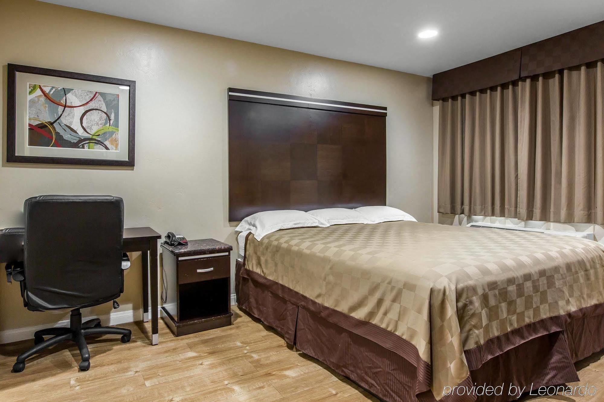 Rodeway Inn & Suites Chula Vista San Diego South Extérieur photo